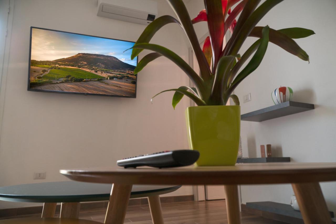 Alessandra'S Apartment サッサリ エクステリア 写真
