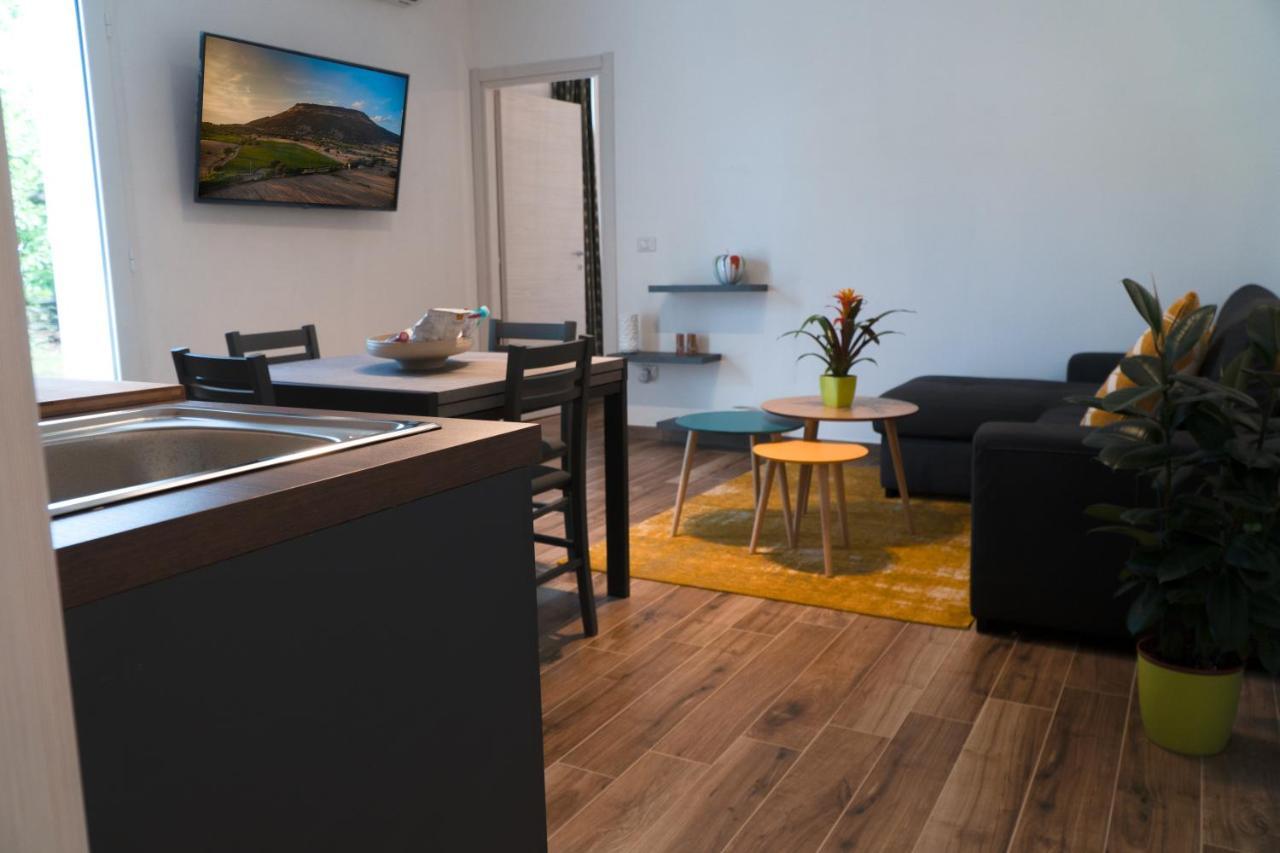Alessandra'S Apartment サッサリ エクステリア 写真